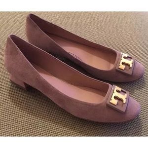 Tory Burch Gray Gigi suede kitten pumps Sz 7.5 NEW
